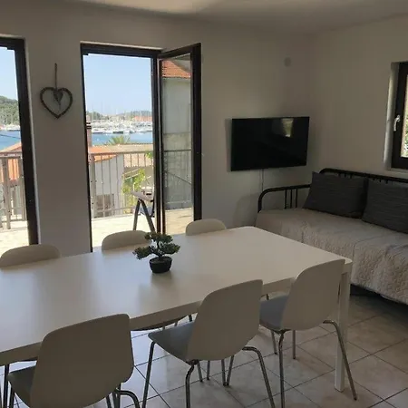 Bella, Rogoznica Center * Rogoznica (Sibenik-Knin)
